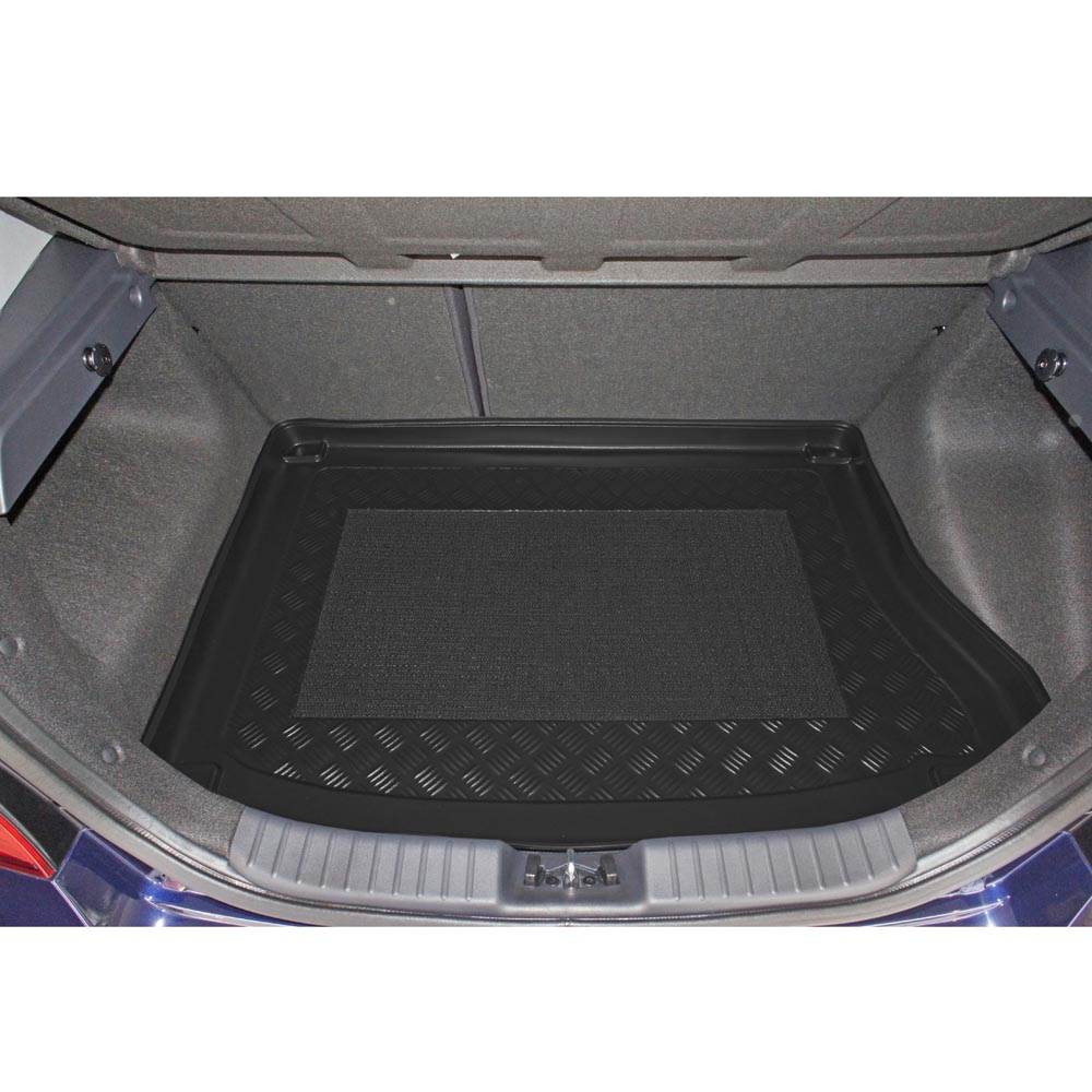 Hyundai i30 5D 07R htb s rezervou