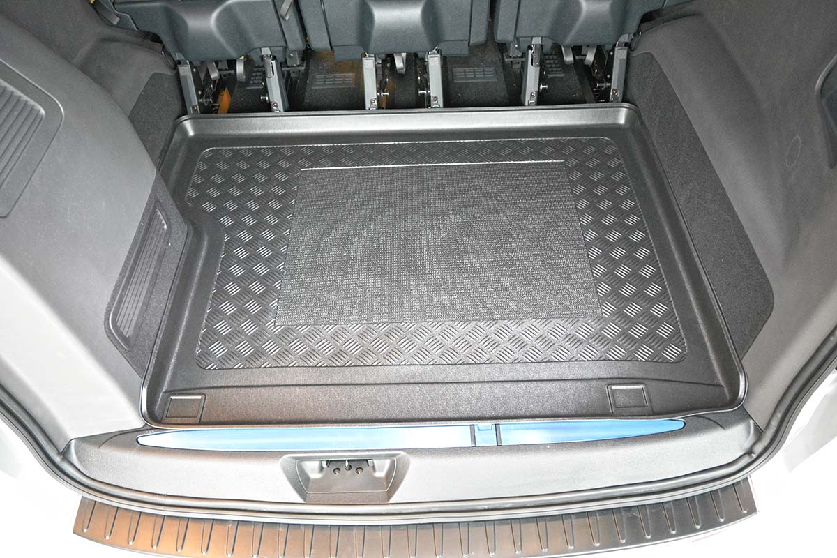 Ford Tourneo Custom 5D L2 18R facelift za 3.řad.