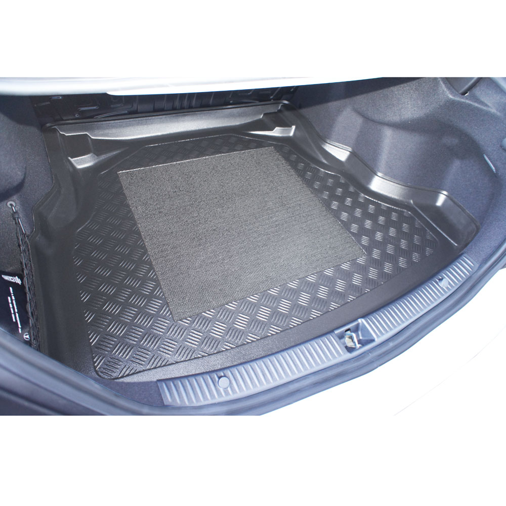 Mercedes C W 205 4D 14R sed nedělené sedačky