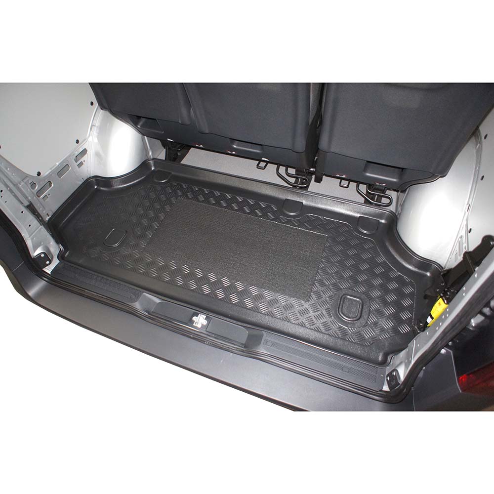 Mercedes Vito Tourer Base Long W447 5D 14R za 3 řadou