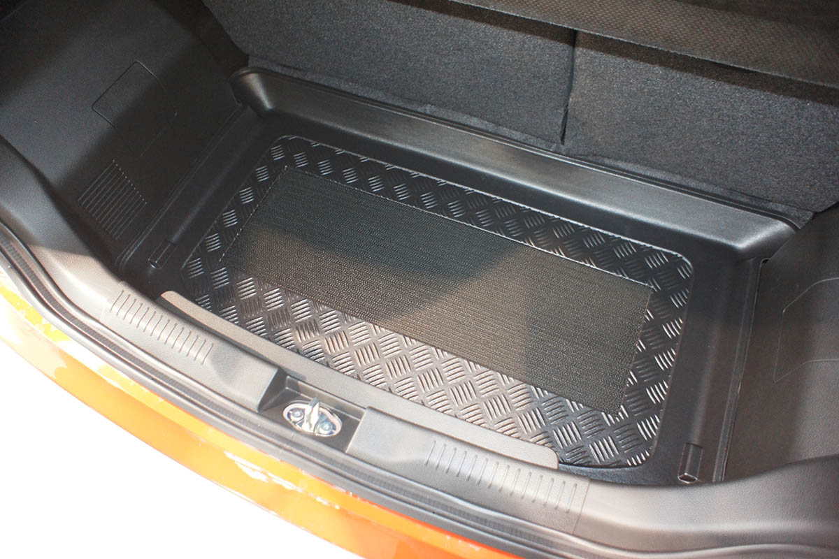 Suzuki Ignis III 5D 17R pevné sed