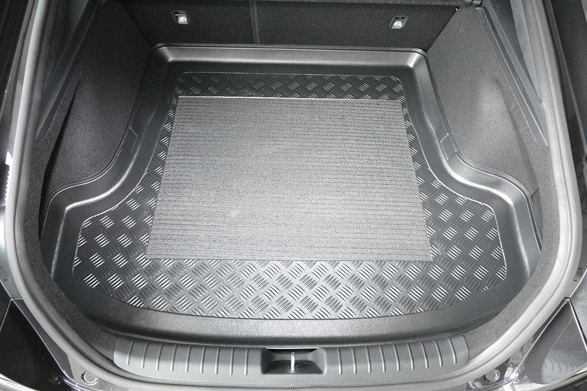 Kia Stinger 4D 17R sed